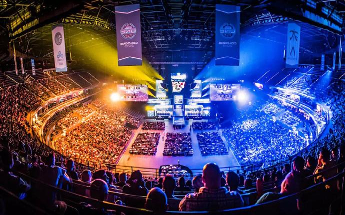 新老球员间 新老球员间